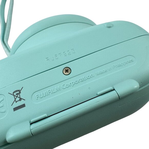 Fujifilm Instax Mini 9 Instant Camera Pastel Blue with Carrying Case - Picture 7 of 11